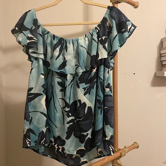 Darling Anthro Off-Shoulder Blouse - Picture 4 of 6